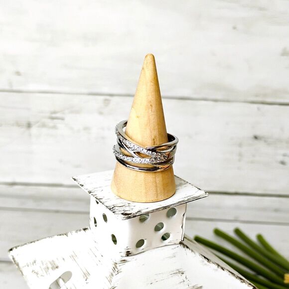 New Rhinestone Silver Tone Swirl/Twist Women's Ring Size 8.5 Cocktail Fancy Fun - Picture 1 of 4